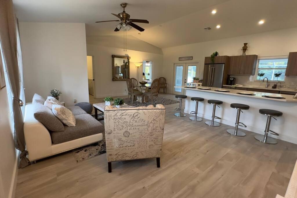 La Finca... Beautiful Countryside Home ! North North Naples 외부 사진